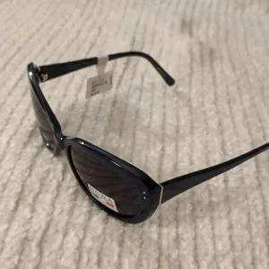 Moda | Accessories | Nwt Moda Sunglasses Made In Italy  display picture 3